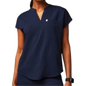 Fabletics womens Oversized Fit Evolve 3-Pocket Scrub Top Navy Blue Size XXL / 1X